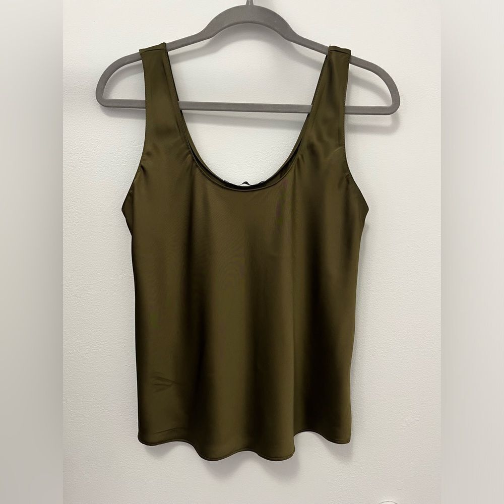 Abercrombie & Fitch Satin Scoopneck Cami in Olive